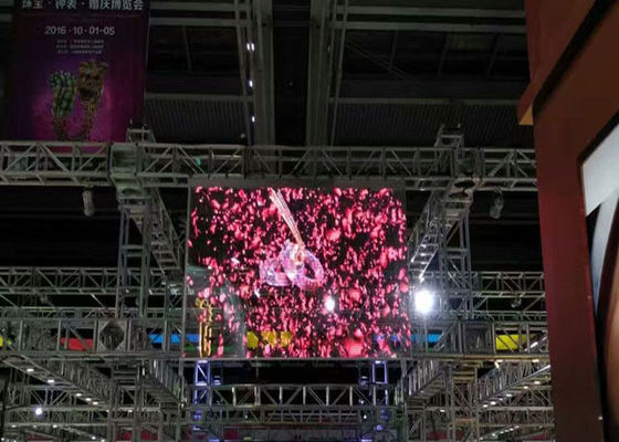 실내 P10 투명한 발광 다이오드 표시 유리제 영상 벽 라이트급 선수 9216 Dos/Sqm