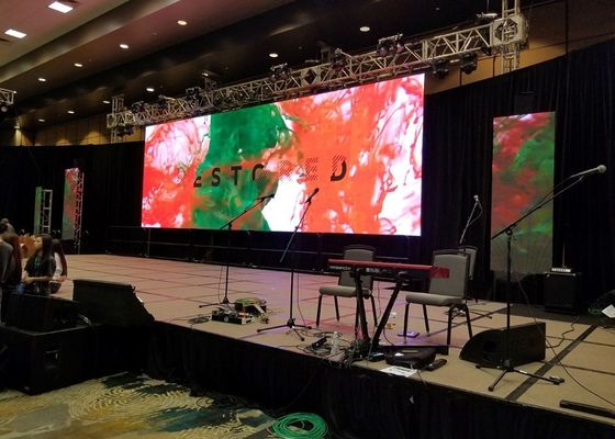 140 급 1R1G1B P4.46 탄력적 LED 디스플레이 화면 SMD3528